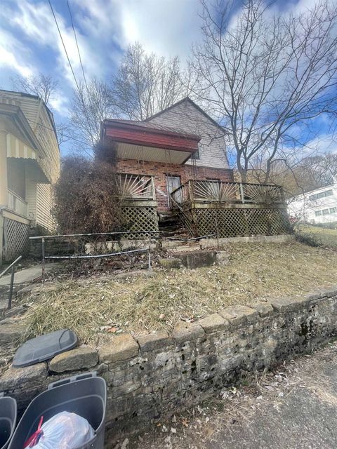 Photo of 214 E 5th Street St, Maysville, KY 41056 (MLS # 60061)