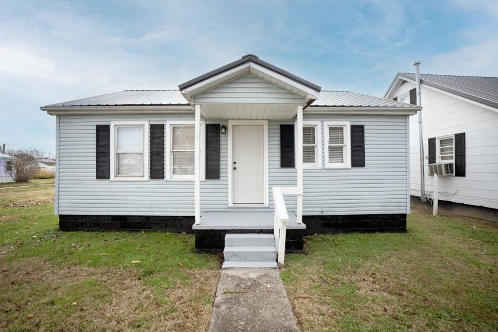 Photo of 159 E. Third Avenue (Blue) Ave, South Shore, KY 41175 (MLS # 59833)