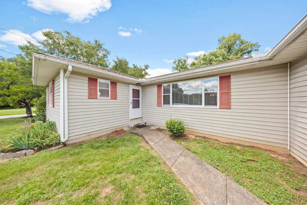 Photo of 2245 Nevada St ST, Ashland, KY 41101 (MLS # 60838)