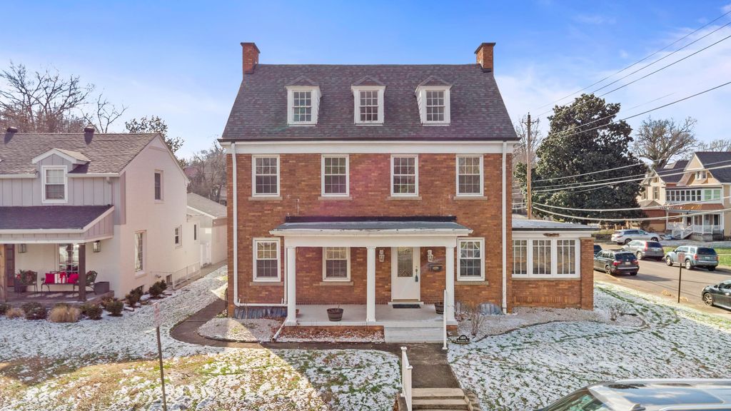 Photo of 1400 Montgomery Avenue, Ashland, KY 41101 (MLS # 59941)