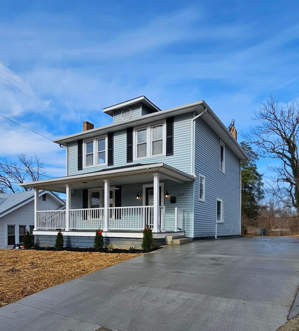 Photo of 3717 Blackburn Avenue, Ashland, KY 41101 (MLS # 59912)