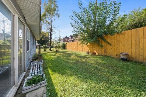 Tiny photo for 2521 Algonquin Avenue AVE, Ashland, KY 41101 (MLS # 61228)