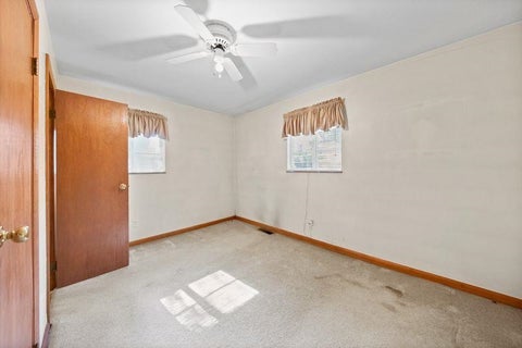Tiny photo for 2521 Algonquin Avenue AVE, Ashland, KY 41101 (MLS # 61228)