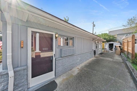 Tiny photo for 2521 Algonquin Avenue AVE, Ashland, KY 41101 (MLS # 61228)