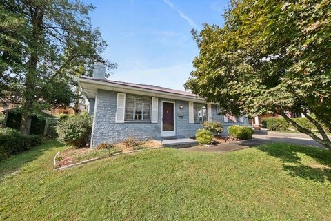 Photo of 2521 Algonquin Avenue AVE, Ashland, KY 41101 (MLS # 61228)