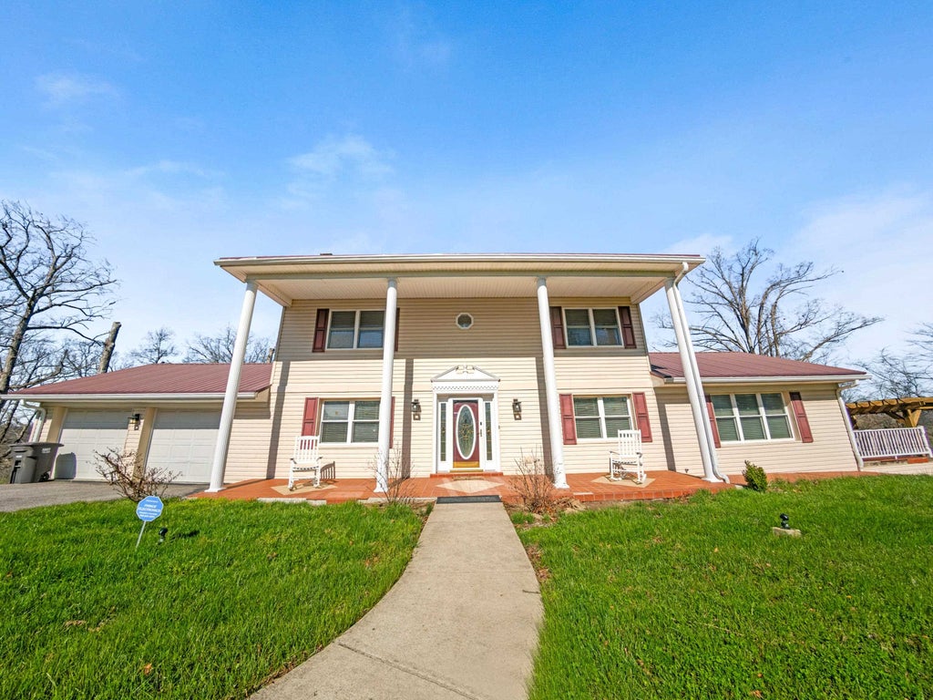 Photo of 1410 Fairhill Drive, Ashland, KY 41102 (MLS # 60333)