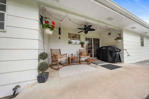 Tiny photo for 905 Linnwood Street, Raceland, KY 41169 (MLS # 60437)