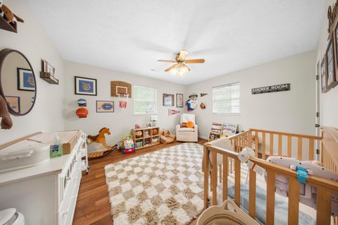 Tiny photo for 905 Linnwood Street, Raceland, KY 41169 (MLS # 60437)