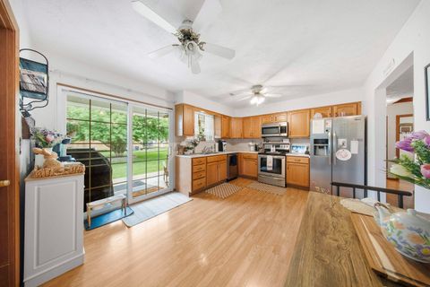 Tiny photo for 905 Linnwood Street, Raceland, KY 41169 (MLS # 60437)