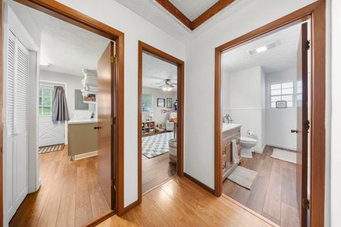 Tiny photo for 905 Linnwood Street, Raceland, KY 41169 (MLS # 60437)