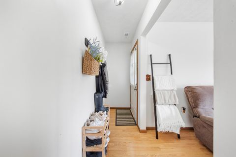 Tiny photo for 905 Linnwood Street, Raceland, KY 41169 (MLS # 60437)