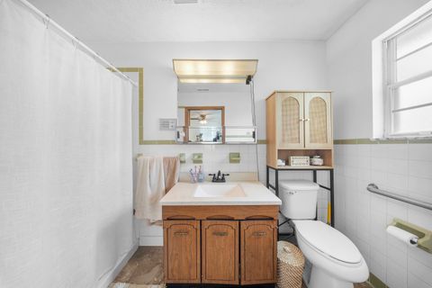 Tiny photo for 905 Linnwood Street, Raceland, KY 41169 (MLS # 60437)