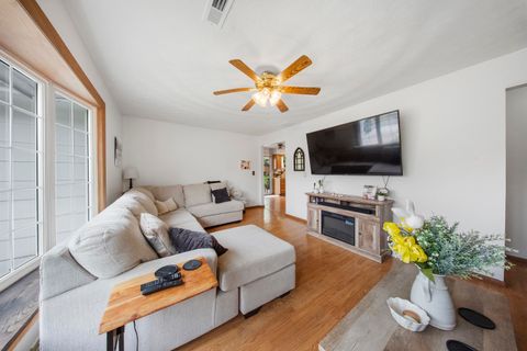 Tiny photo for 905 Linnwood Street, Raceland, KY 41169 (MLS # 60437)