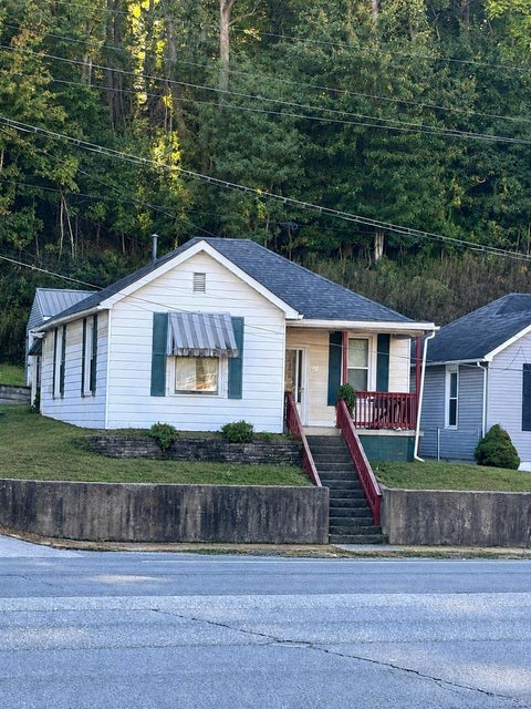 Photo of 601 HIGH STREET ST, RUSSELL, KY 41169 (MLS # 61455)
