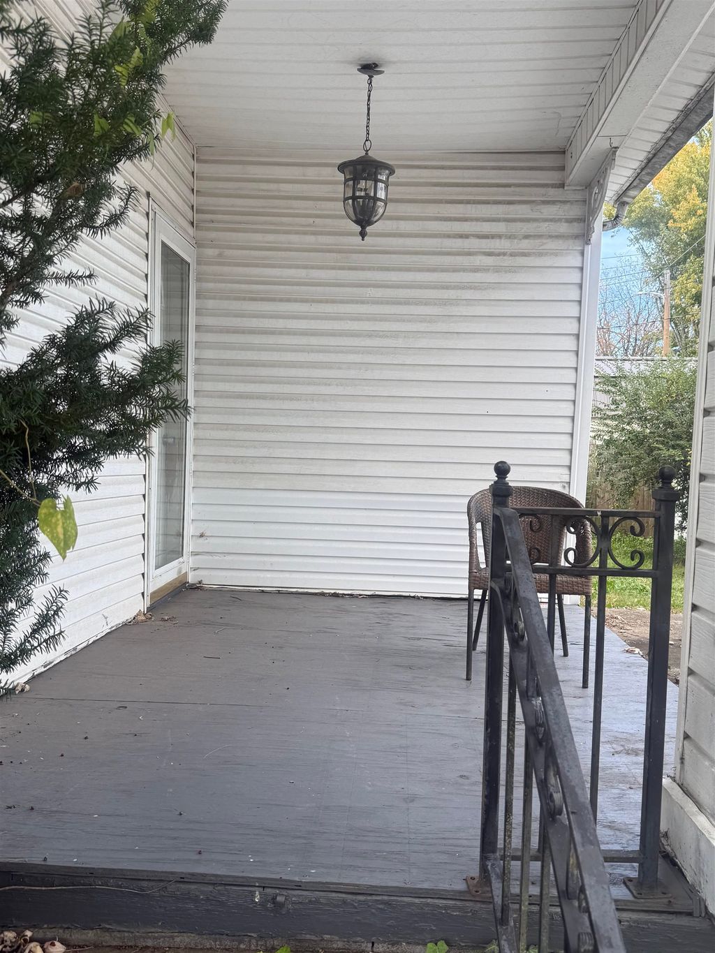 Photo of 1915 Crooks Street St, Ashland, KY 41101 (MLS # 59682)