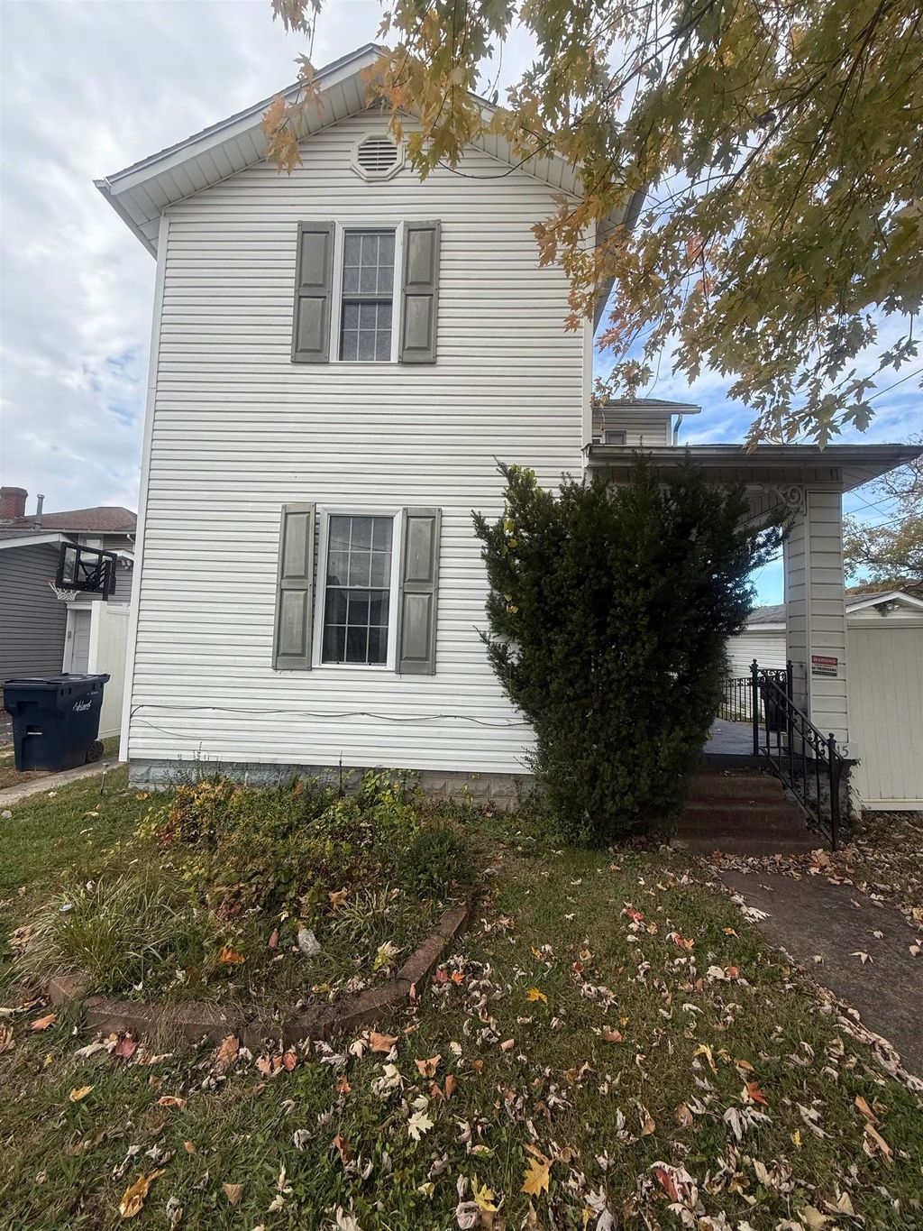 Photo of 1915 Crooks Street St, Ashland, KY 41101 (MLS # 59682)