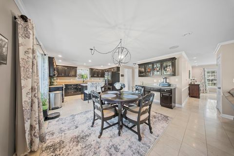 Tiny photo for 601 Leaf Court, Ashland, KY 41101 (MLS # 60478)