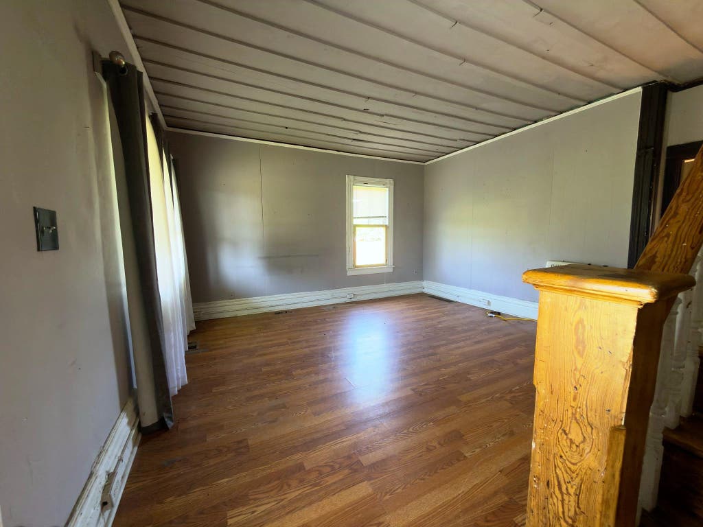 Photo of 1007 Pine St ST, Kenova, WV 25530 (MLS # 61048)