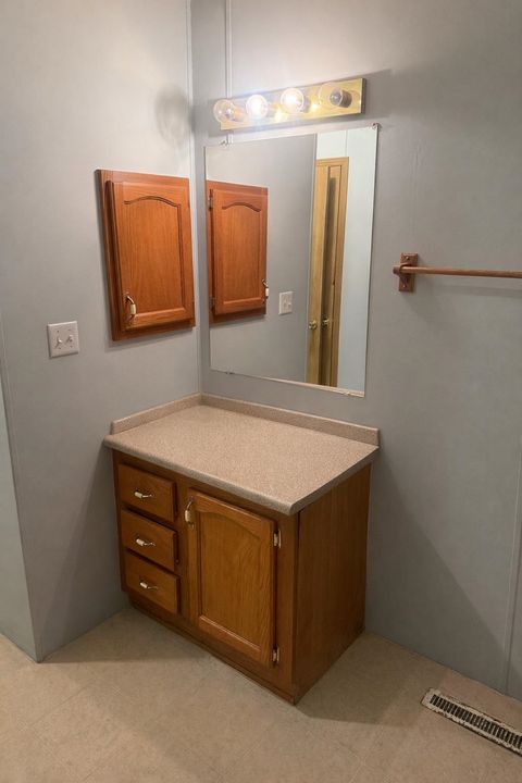 Tiny photo for 1042 Huffs Run Rd, Grayson, KY 41143 (MLS # 60260)