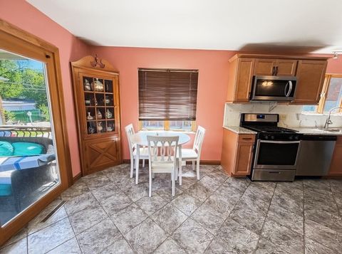 Tiny photo for 1605 Lexington Ave Ave, Ashland, KY 41101 (MLS # 60464)