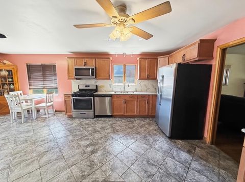 Tiny photo for 1605 Lexington Ave Ave, Ashland, KY 41101 (MLS # 60464)