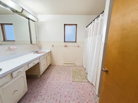 Tiny photo for 1605 Lexington Ave Ave, Ashland, KY 41101 (MLS # 60464)