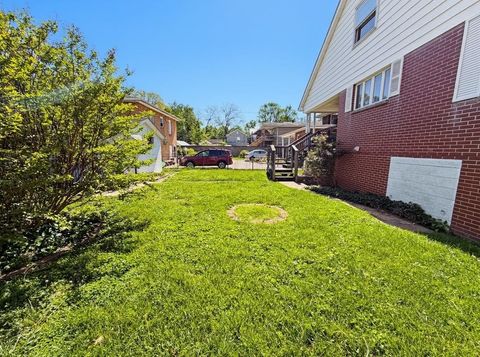 Tiny photo for 1605 Lexington Ave Ave, Ashland, KY 41101 (MLS # 60464)