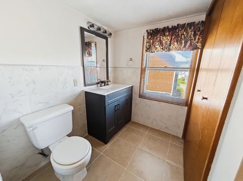 Tiny photo for 1605 Lexington Ave Ave, Ashland, KY 41101 (MLS # 60464)