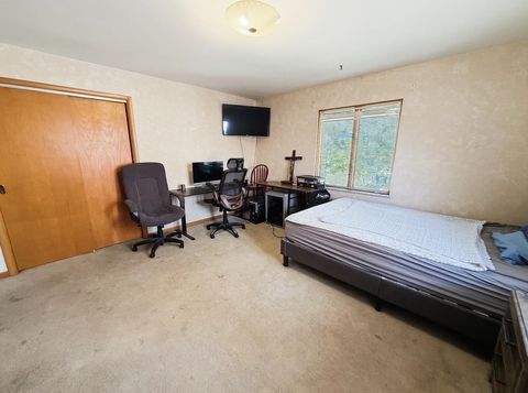 Tiny photo for 1605 Lexington Ave Ave, Ashland, KY 41101 (MLS # 60464)