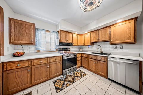 Tiny photo for 4513 Blackburn Avenue, Ashland, KY 41101 (MLS # 60233)