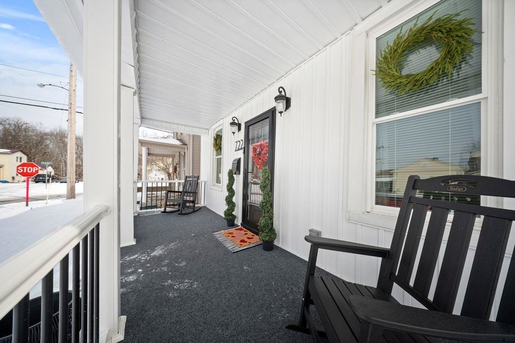 Photo of 722 Buckhorn Street, Ironton, OH 45638 (MLS # 60129)