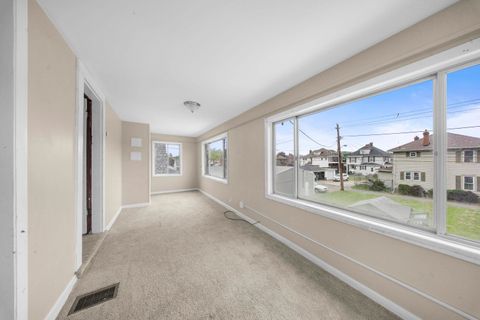 Tiny photo for 2429 Hilton Ave, Ashland, KY 41101 (MLS # 60456)