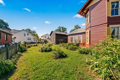 Tiny photo for 107 Woodlawn Ave. ST, Russell, KY 41169 (MLS # 61240)