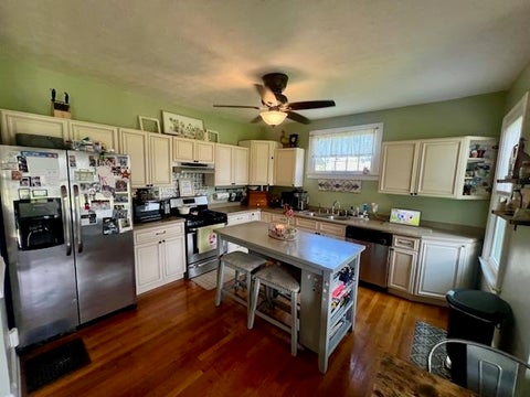 Tiny photo for 1207 Walnut Street, Flatwoods, KY 41139 (MLS # 61114)