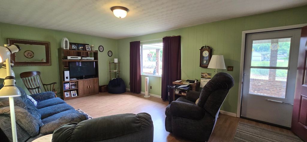 Photo of 2805 Reed Street St, Flatwoods, KY 41139 (MLS # 60701)