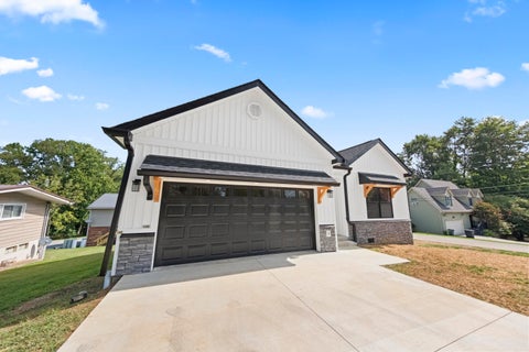 Tiny photo for 409 Poplar Street, Flatwoods, KY 41139 (MLS # 61079)
