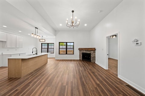 Tiny photo for 409 Poplar Street, Flatwoods, KY 41139 (MLS # 61079)