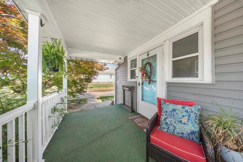 Tiny photo for 429 4th Avenue, Worthington, KY 41183 (MLS # 60498)