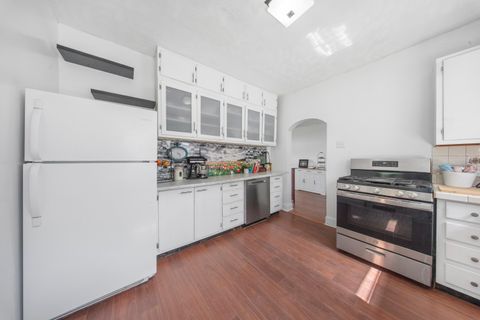 Tiny photo for 429 4th Avenue, Worthington, KY 41183 (MLS # 60498)