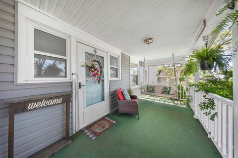 Tiny photo for 429 4th Avenue, Worthington, KY 41183 (MLS # 60498)