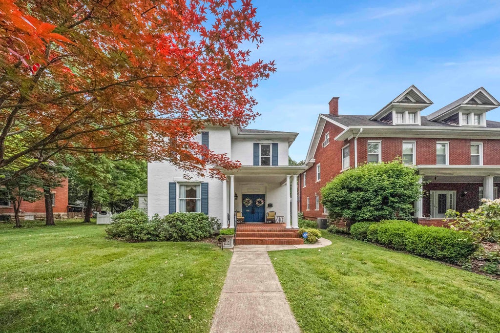 Photo of 2116 Lexington Avenue Ave, Ashland, KY 41101 (MLS # 60772)