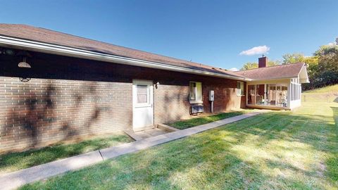 Tiny photo for 1812 Coffman Street St, Barboursville, WV 25504 (MLS # 59586)