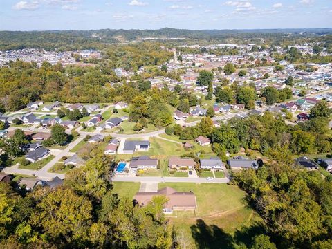 Tiny photo for 1812 Coffman Street St, Barboursville, WV 25504 (MLS # 59586)