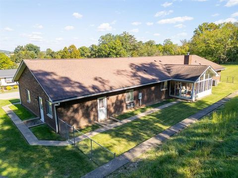 Tiny photo for 1812 Coffman Street St, Barboursville, WV 25504 (MLS # 59586)