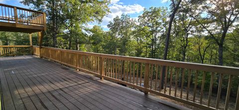 Tiny photo for 2521 W Woods Court, Ashland, KY 41102 (MLS # 59594)