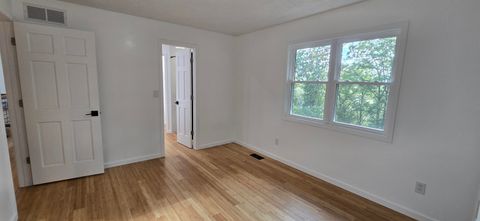 Tiny photo for 2521 W Woods Court, Ashland, KY 41102 (MLS # 59594)