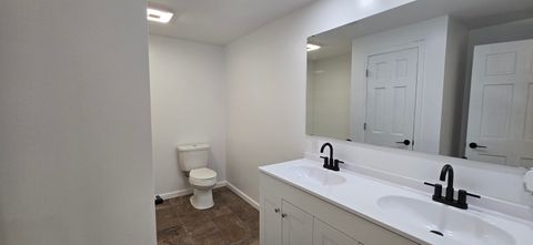 Tiny photo for 2521 W Woods Court, Ashland, KY 41102 (MLS # 59594)