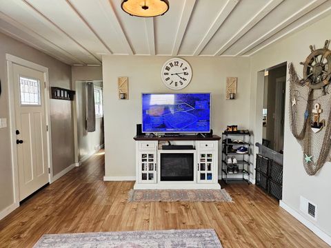 Tiny photo for 2915 Dawes Street, Ashland, KY 41101 (MLS # 60458)