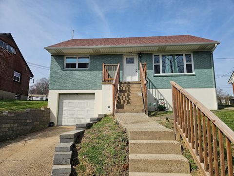 Photo of 2915 Dawes Street, Ashland, KY 41101 (MLS # 60458)