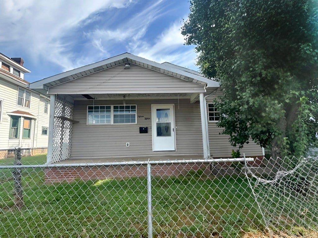 Photo of 1515 South 4th ST, Ironton, OH 45638 (MLS # 61354)